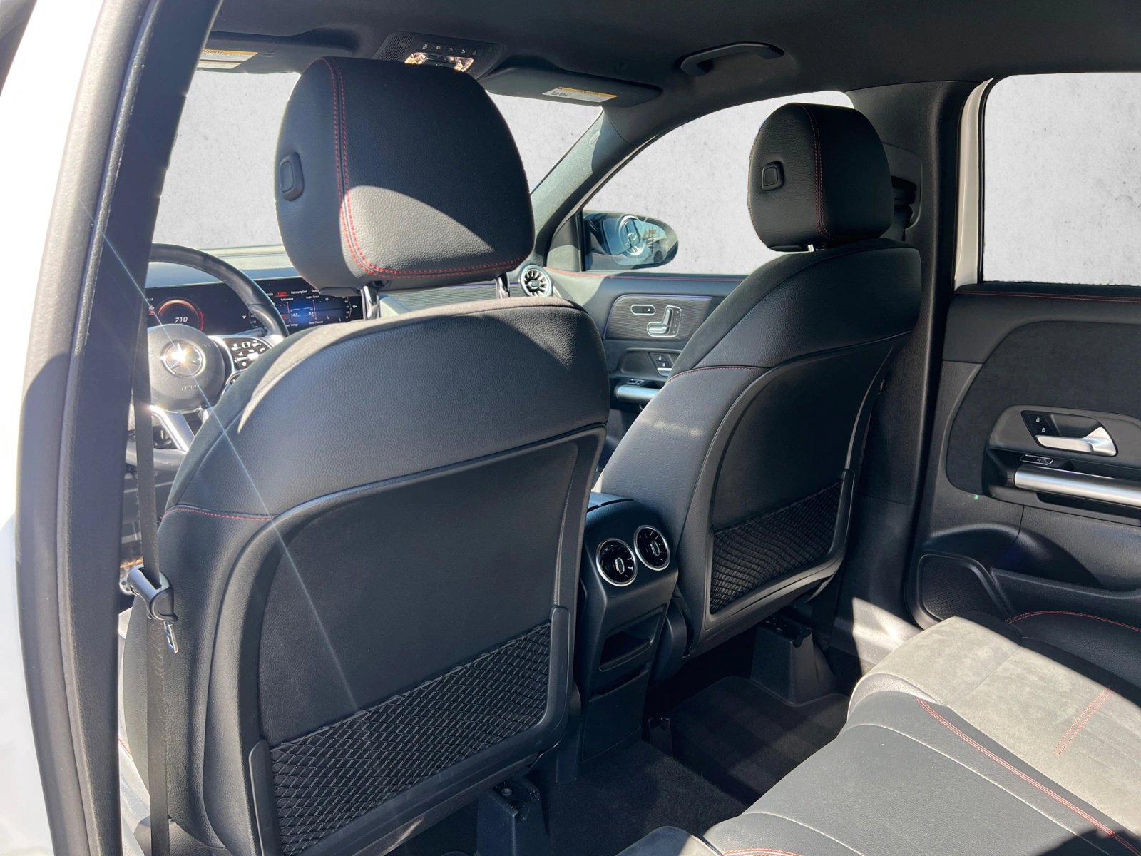 Used 2023 Mercedes-Benz GLA 250 4MATIC image 19