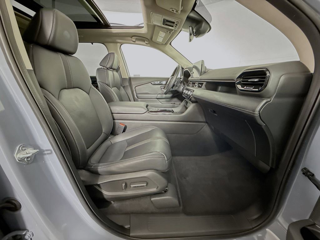 Certified 2023 Honda Pilot Touring image 26