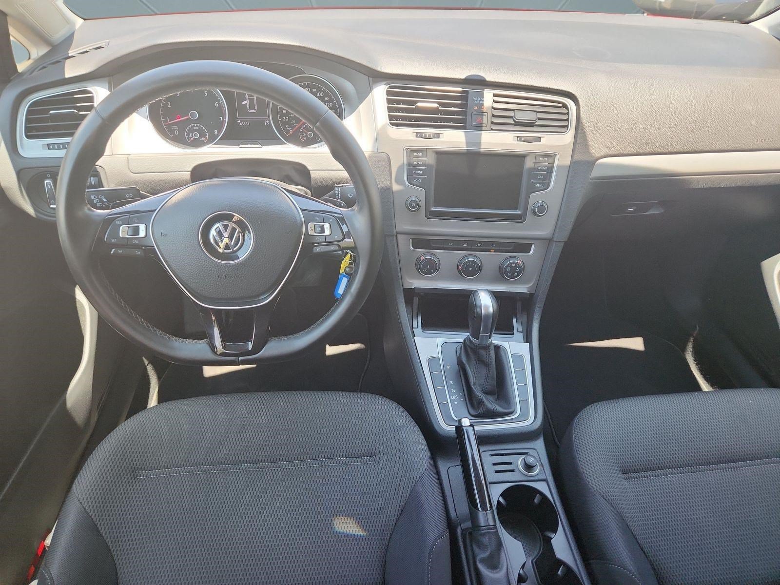 Used 2016 Volkswagen Golf S FWD image 13