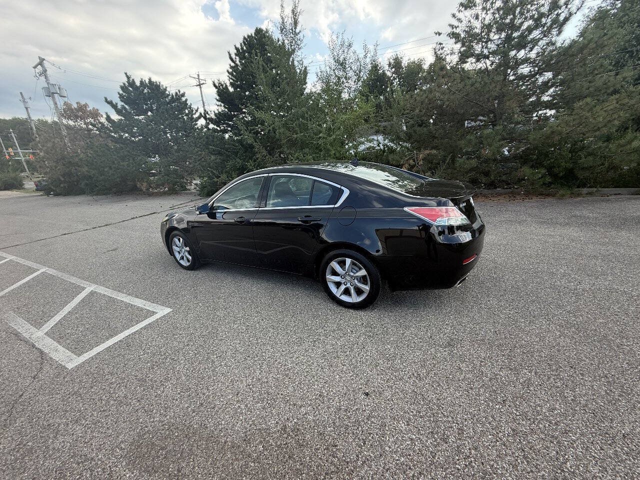 Used 2012 Acura TL w/ Technology Package FWD image 2