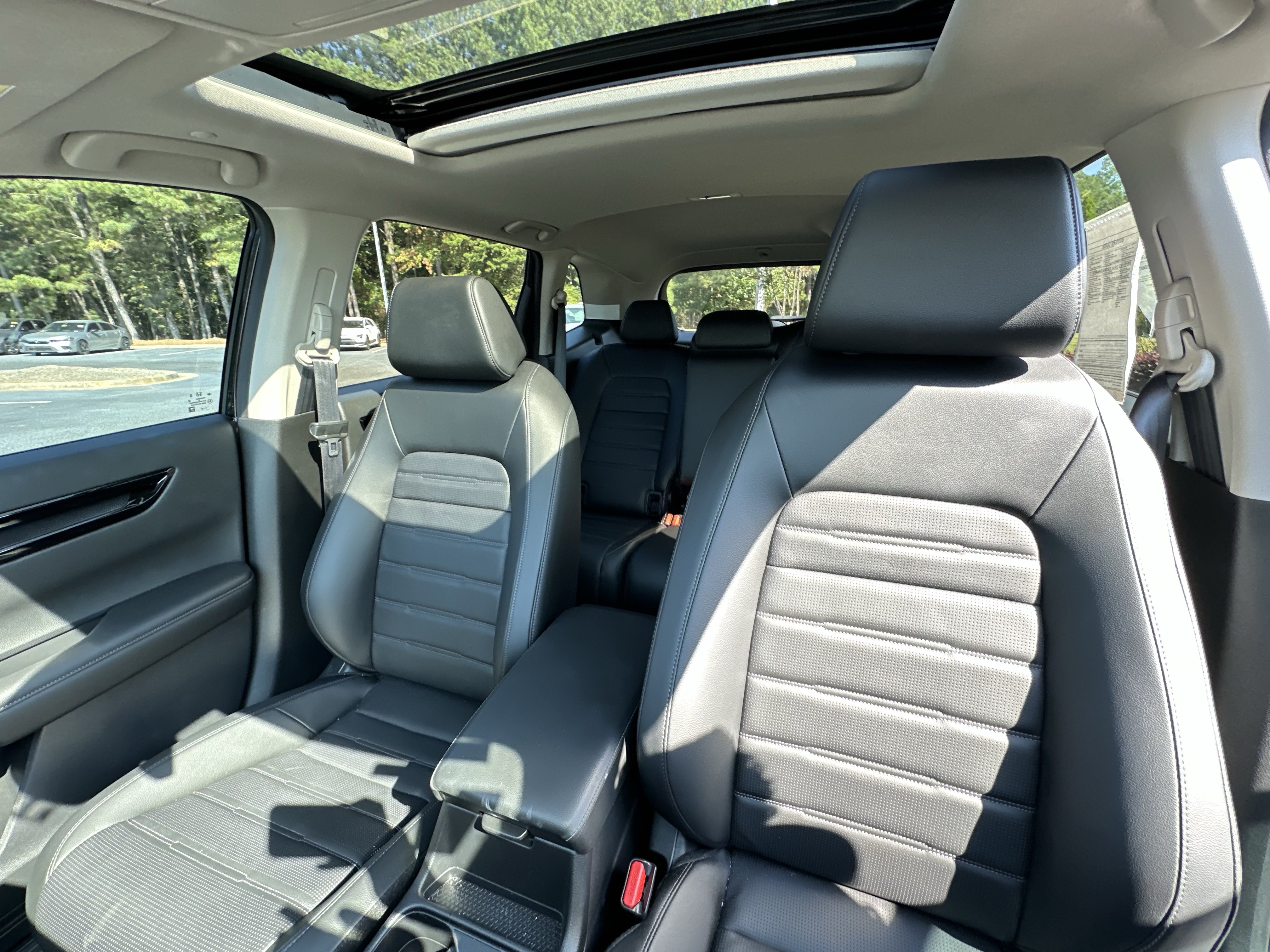 Used 2025 Honda CR-V EX-L image 8