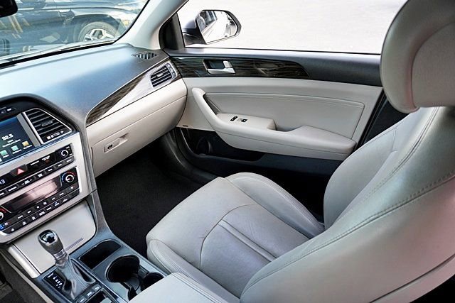Used 2016 Hyundai Sonata Limited image 21