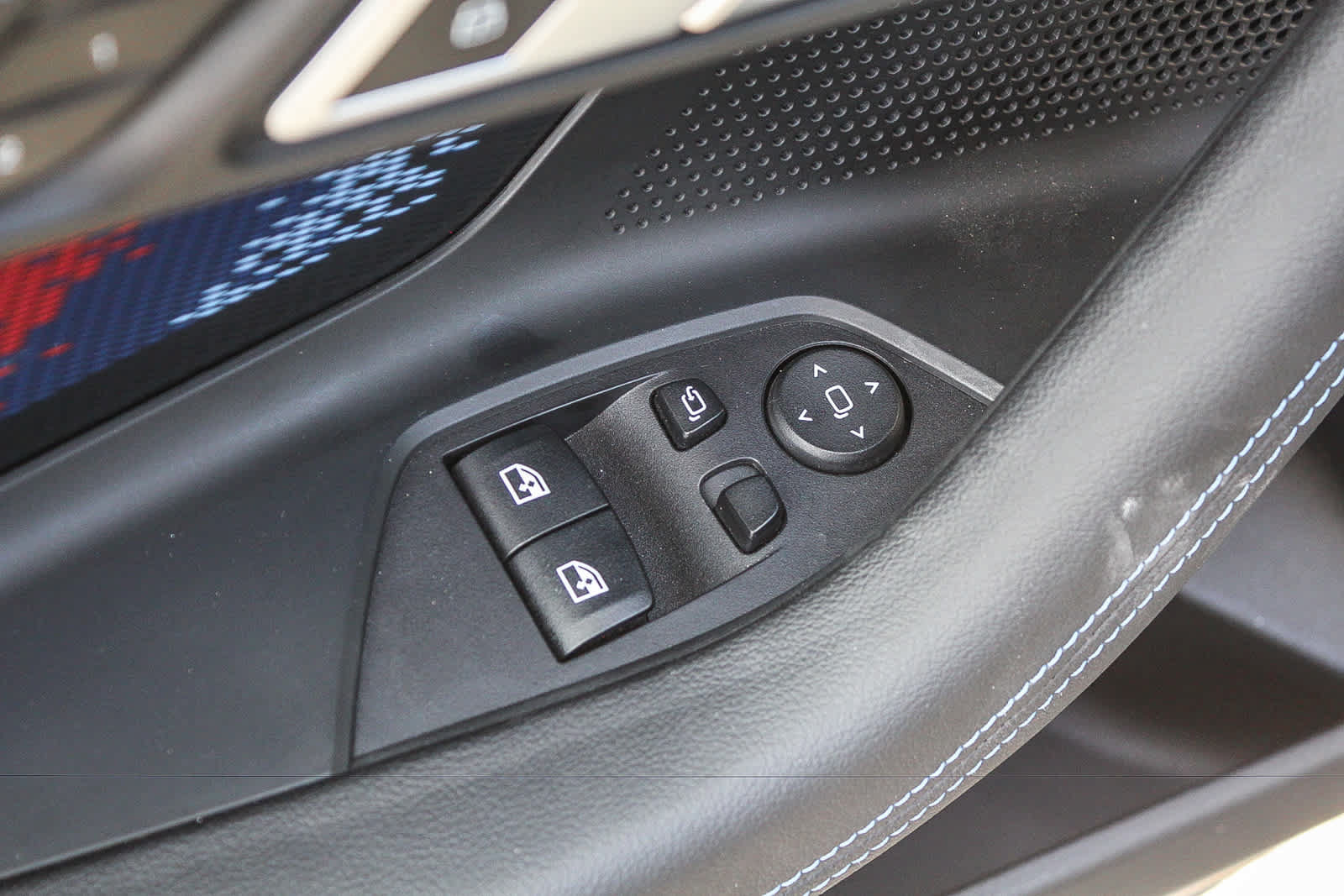Used 2023 BMW M2 RWD image 27