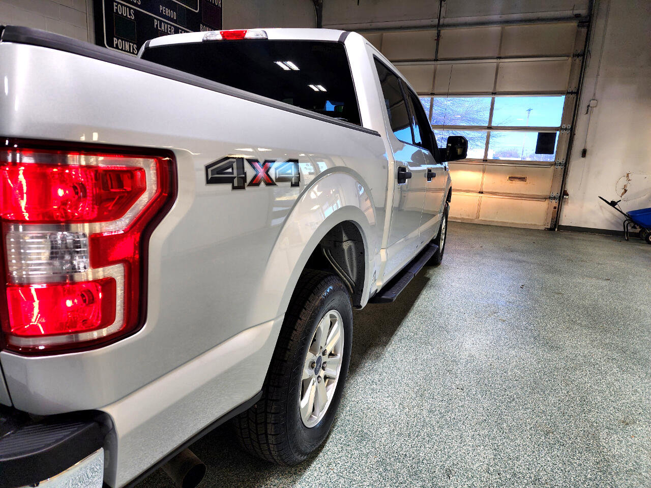 Used 2018 Ford F150 XLT w/ Equipment Group 301A Mid image 7