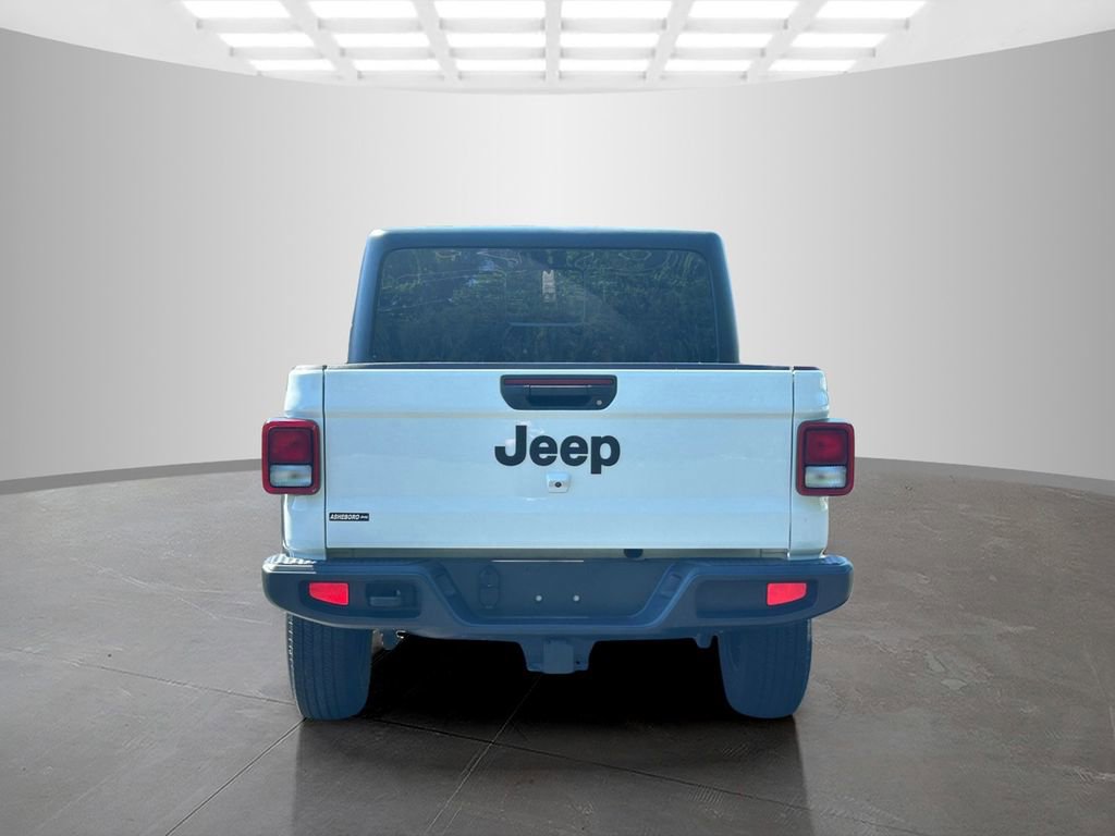 Used 2024 Jeep Gladiator Sport AWD/4WD image 4