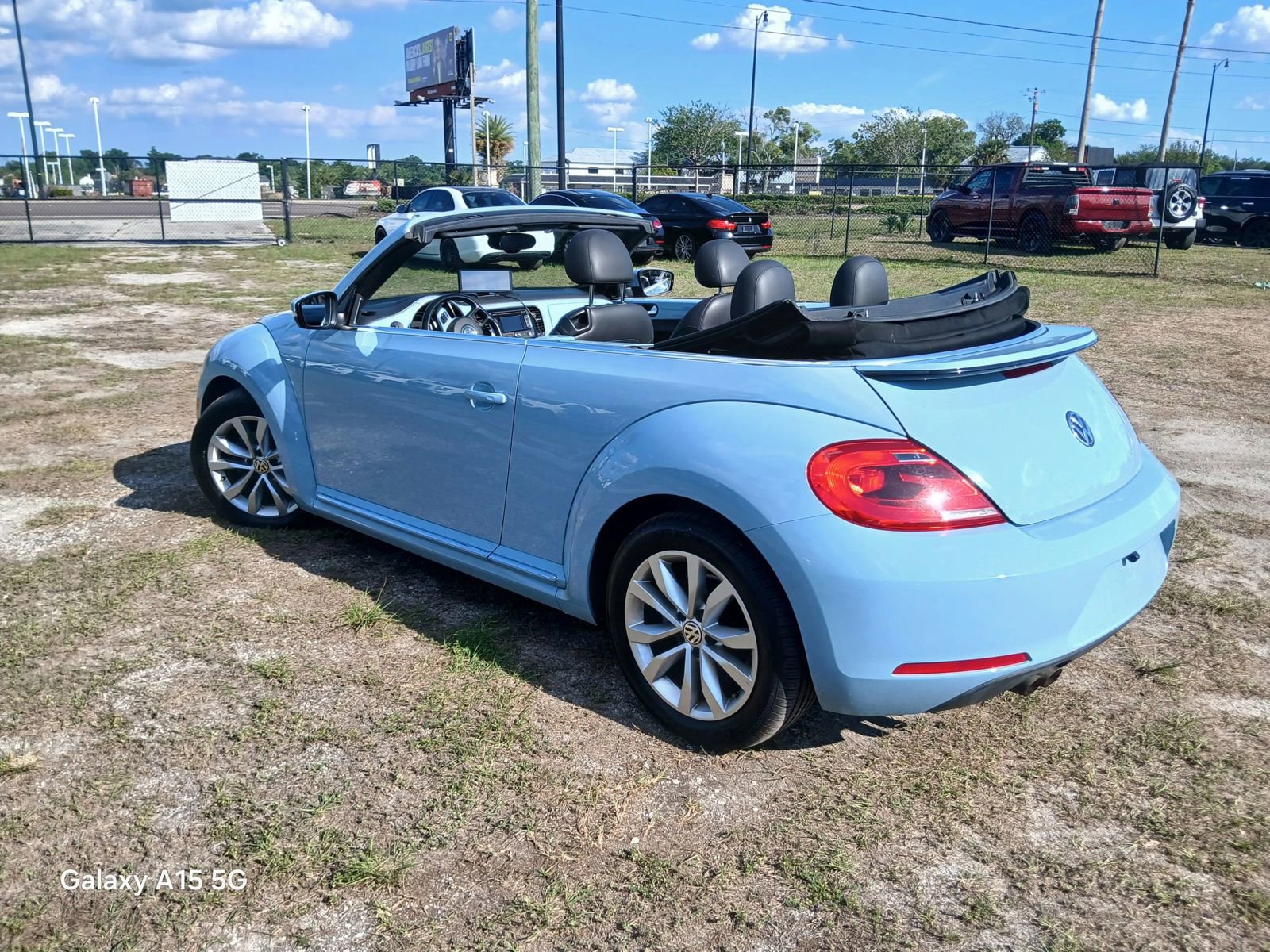 Used 2014 Volkswagen Beetle 2.5 image 6