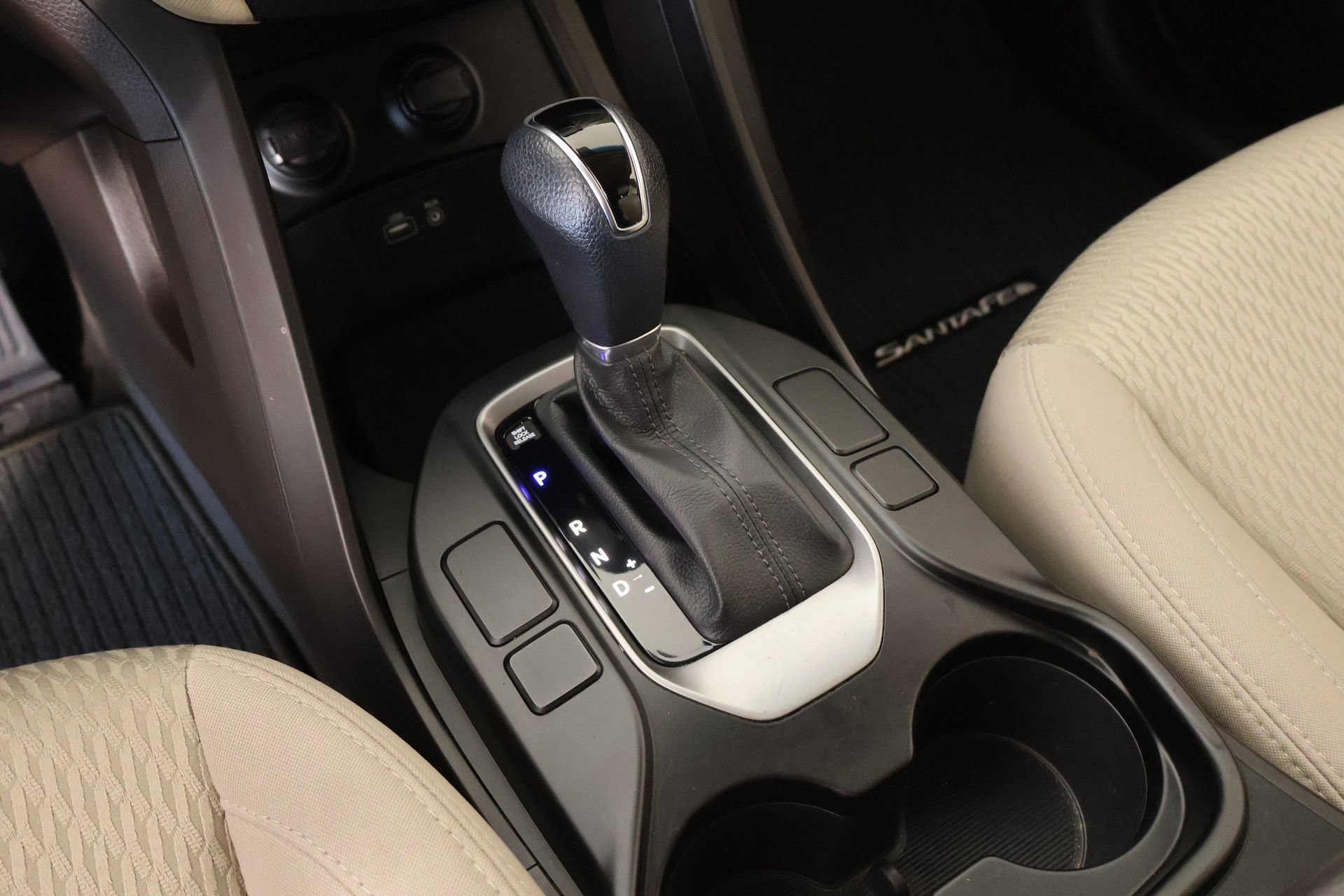 Used 2018 Hyundai Santa Fe Sport image 7