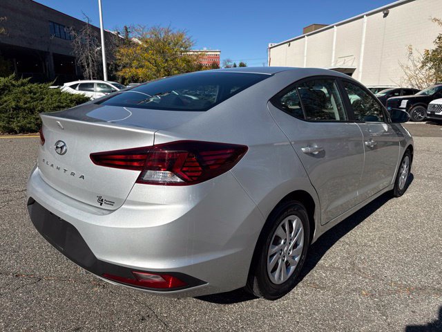 Used 2019 Hyundai Elantra SE w/ Cargo Package FWD image 18