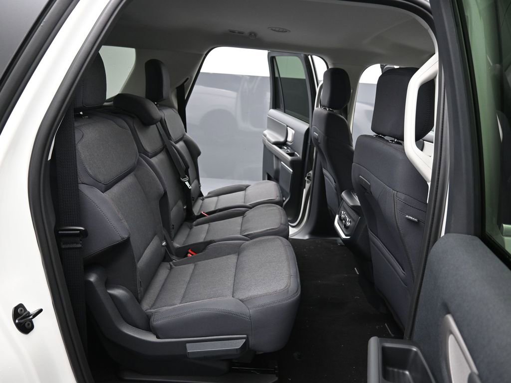 New 2025 Ford Expedition Max Active image 17