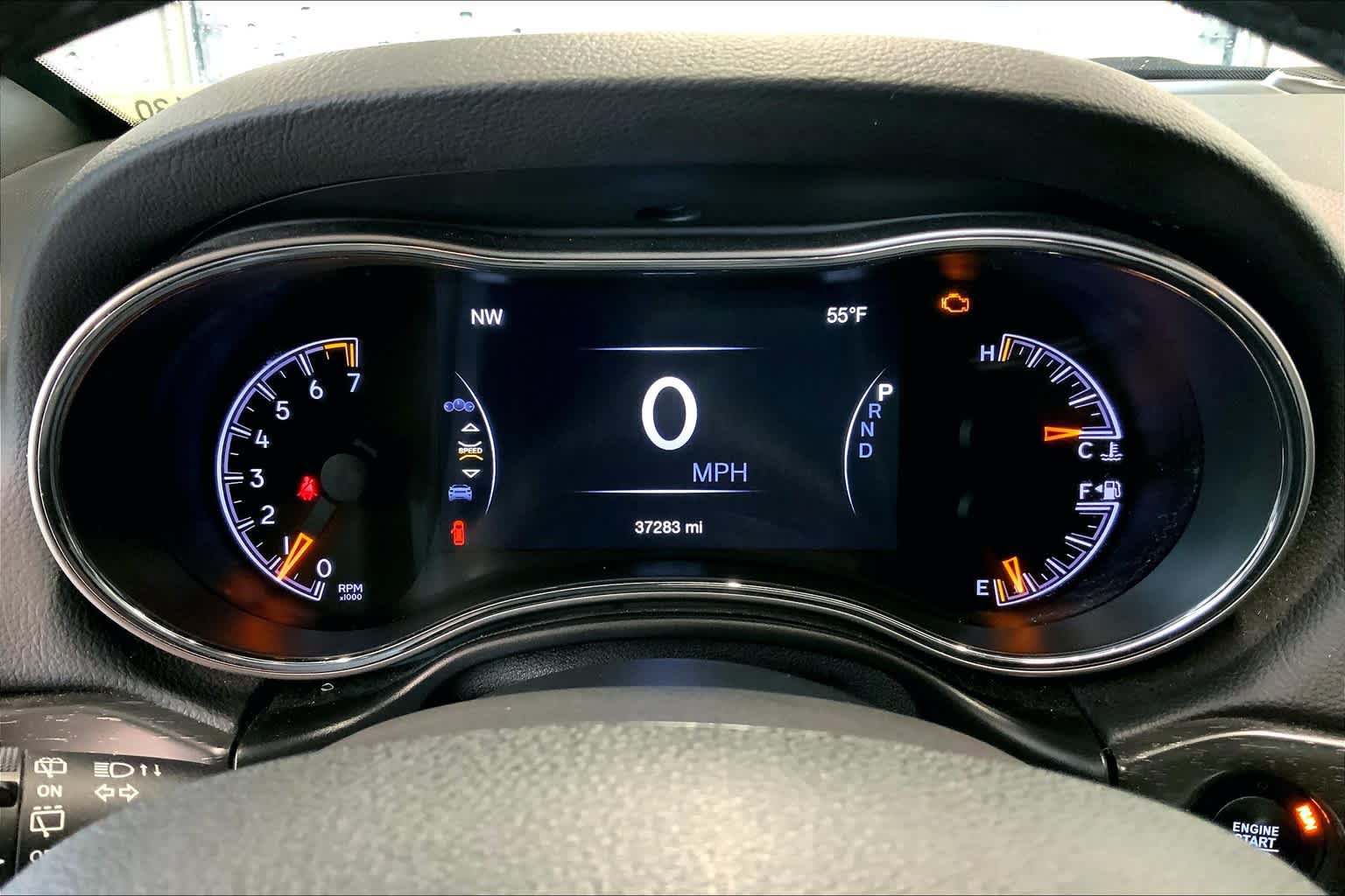 Used 2018 Jeep Grand Cherokee Altitude RWD image 26