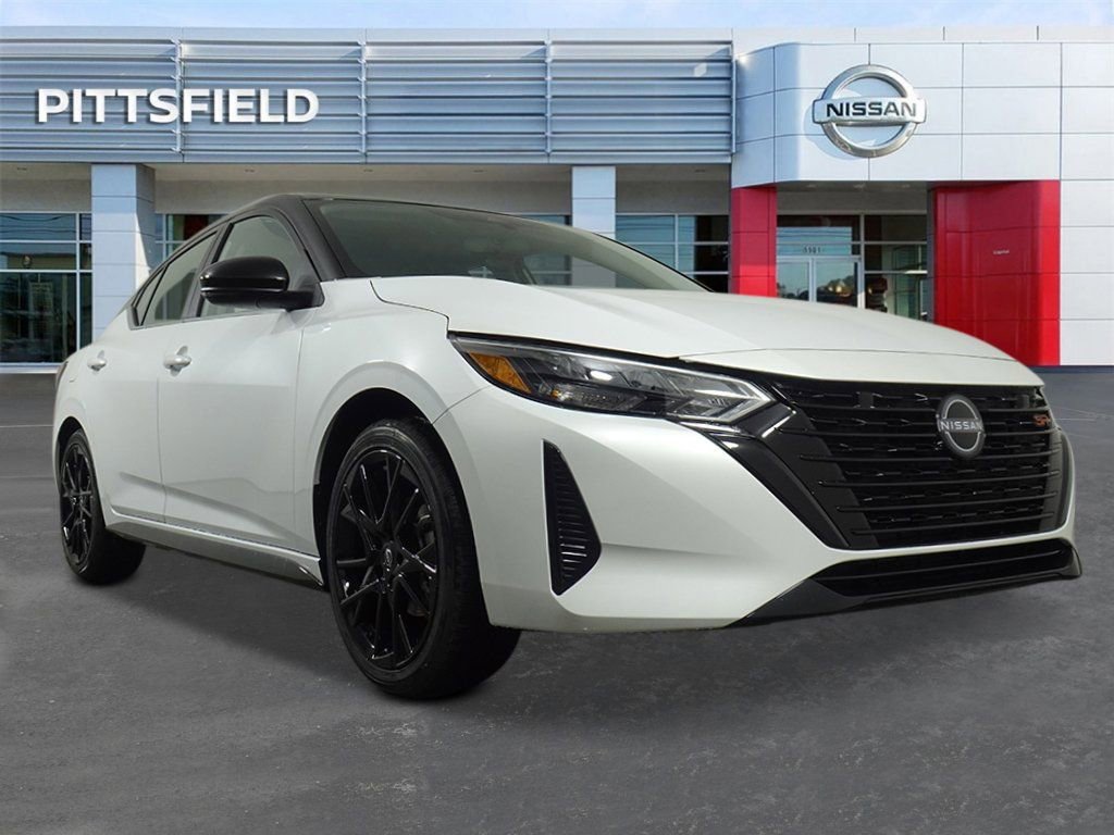 New 2025 Nissan Sentra SR w/ Midnight Edition