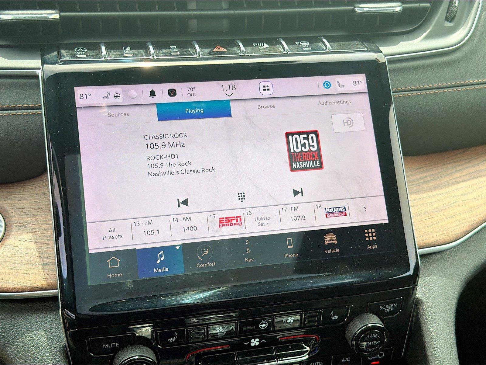 Used 2023 Jeep Grand Cherokee L Summit w/ Advanced Protech Group IV AWD/4WD image 33