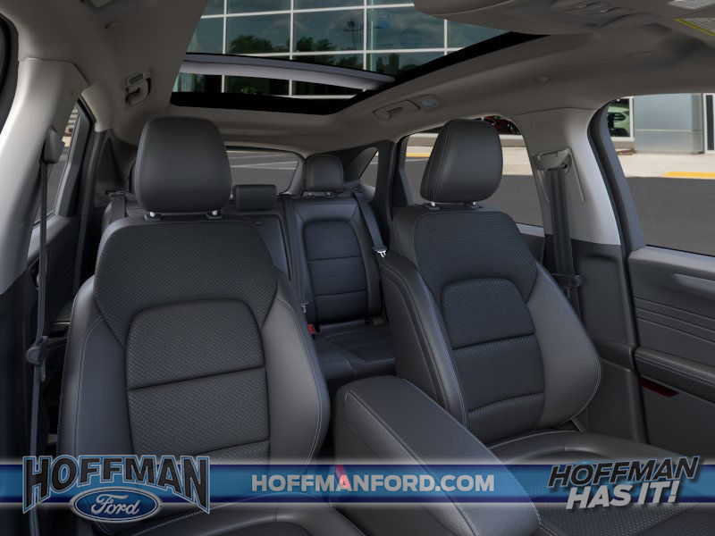 New 2025 Ford Escape SE w/ Class II Trailer Tow Package image 10