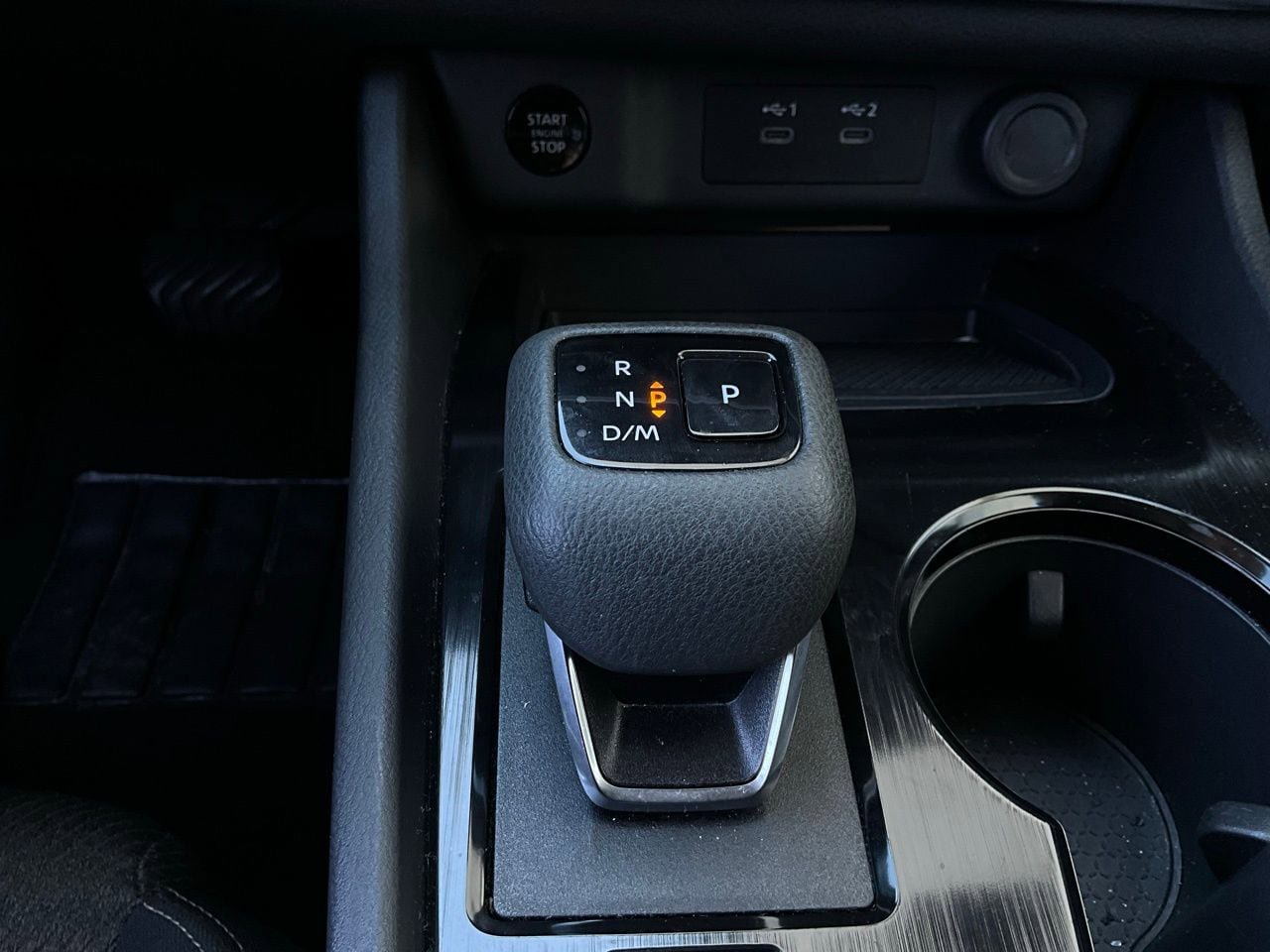 Used 2025 Nissan Rogue SV FWD image 24