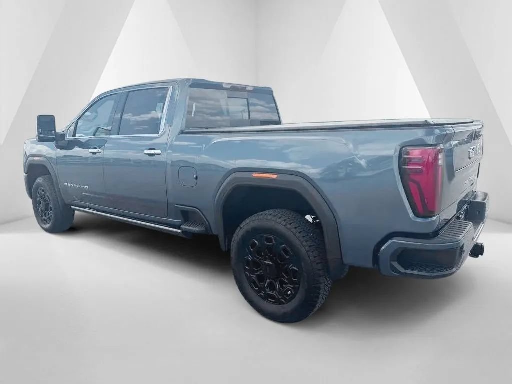New 2026 GMC Sierra 3500 Denali w/ LPO, Black Badging Package AWD/4WD image 5