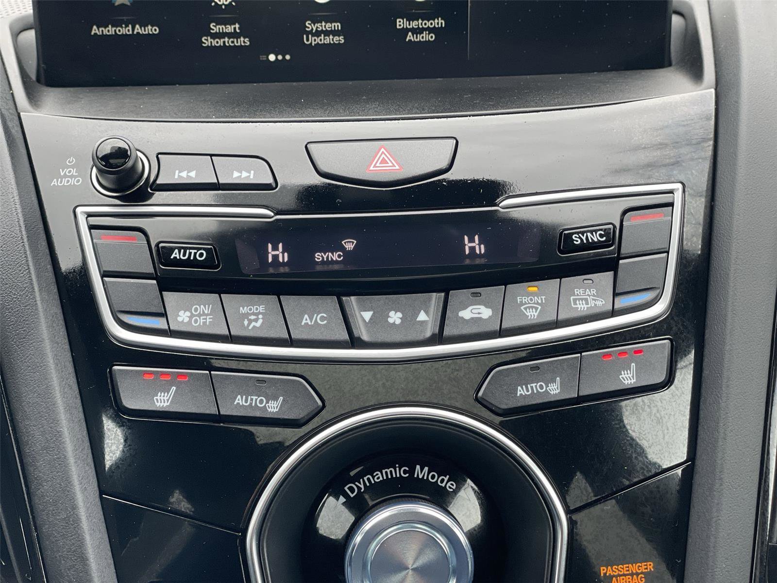 Used 2025 Acura RDX SH-AWD image 19