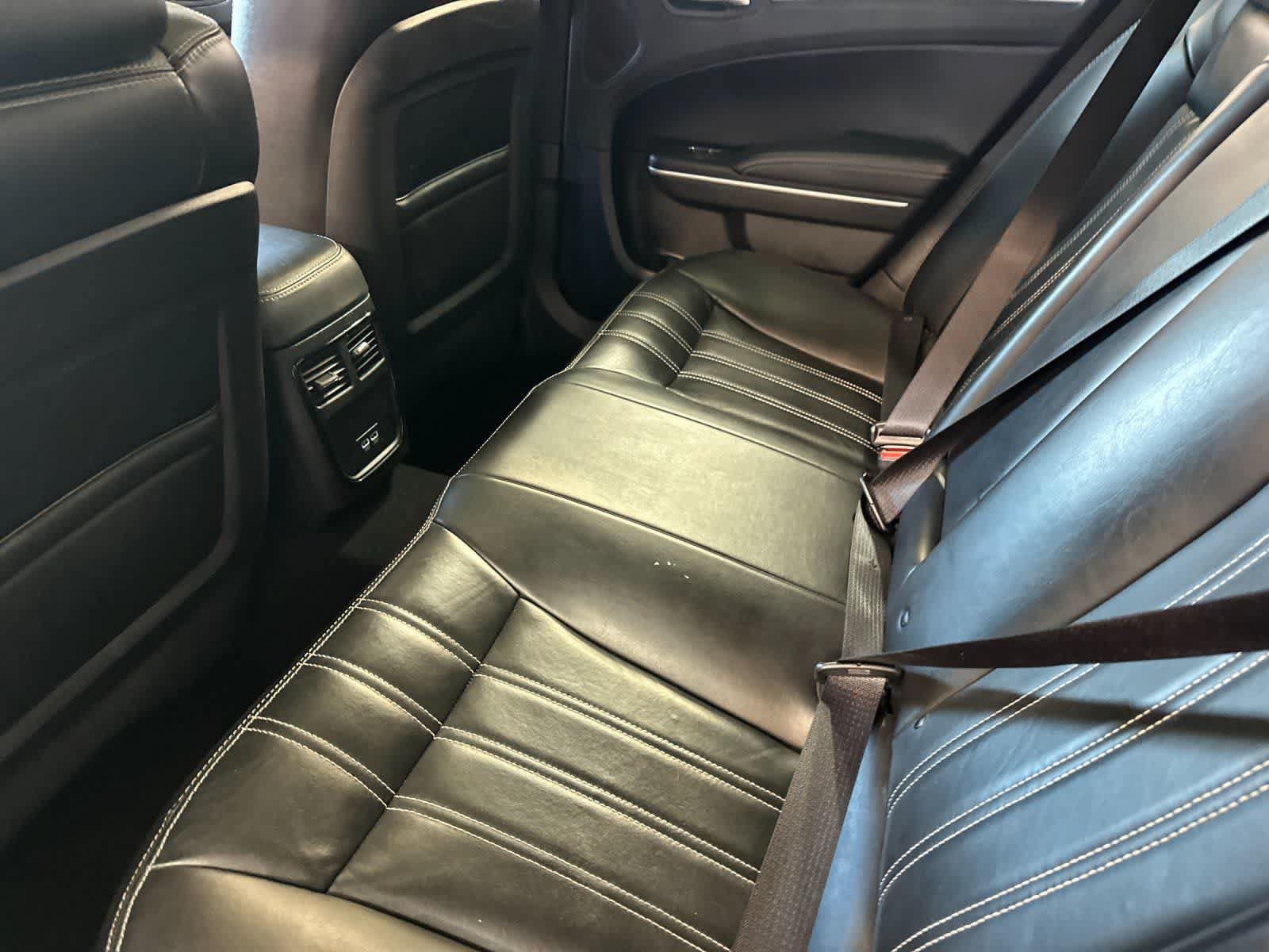 Used 2023 Chrysler 300 S RWD image 5