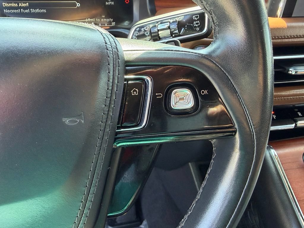 Used 2022 Lincoln Aviator Reserve AWD/4WD image 29