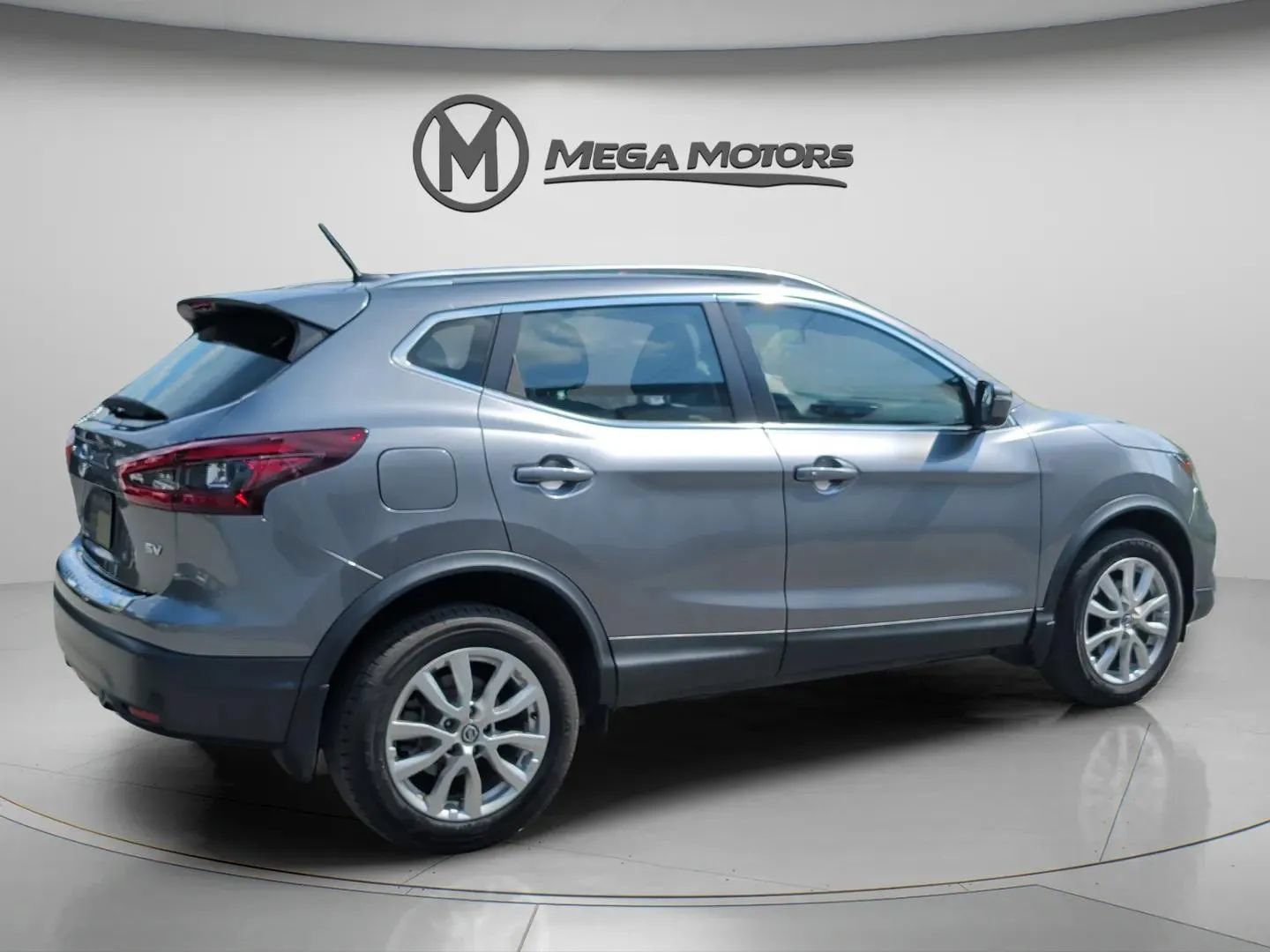 Used 2021 Nissan Rogue Sport SV FWD image 8