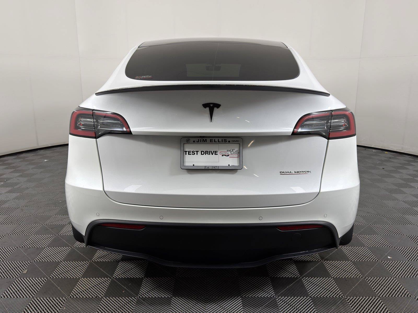 Used 2022 Tesla Model Y Performance AWD/4WD image 5