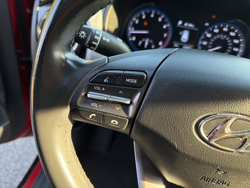 Used 2021 Hyundai Kona SEL w/ Cargo Package FWD image 7