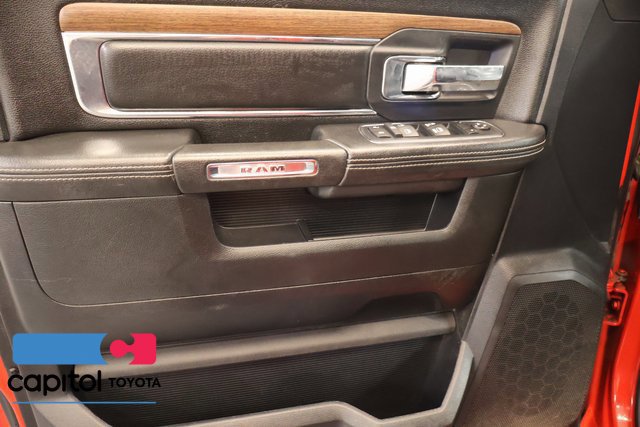 Used 2016 RAM 1500 Laramie AWD/4WD image 9