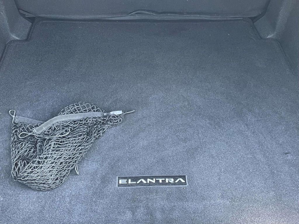 Certified 2024 Hyundai Elantra SEL FWD image 26