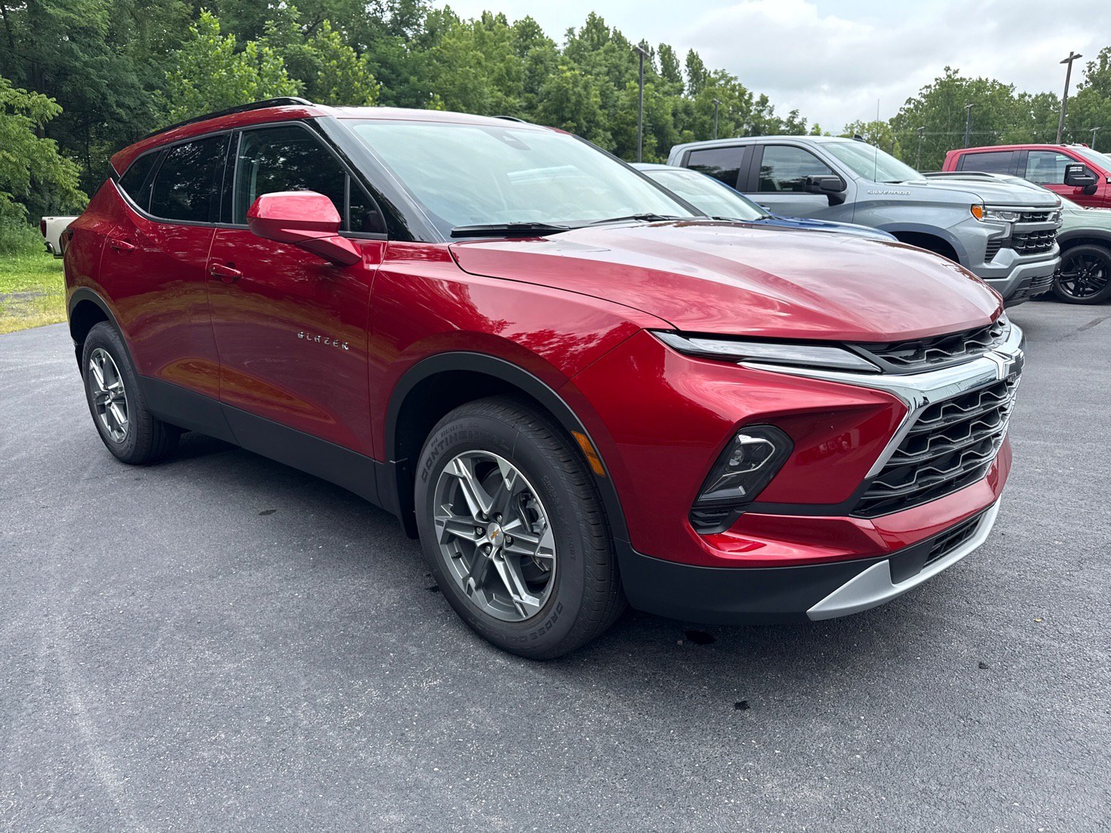 New 2026 Chevrolet Blazer LT w/ Convenience Package AWD/4WD image 3