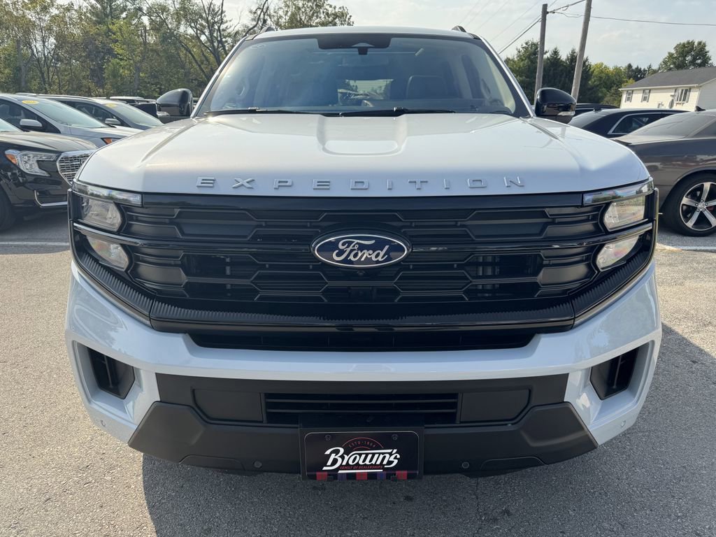 New 2025 Ford Expedition Active image 2