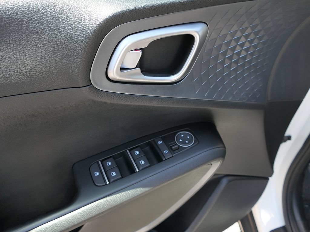 Used 2023 Kia Soul EX FWD image 14