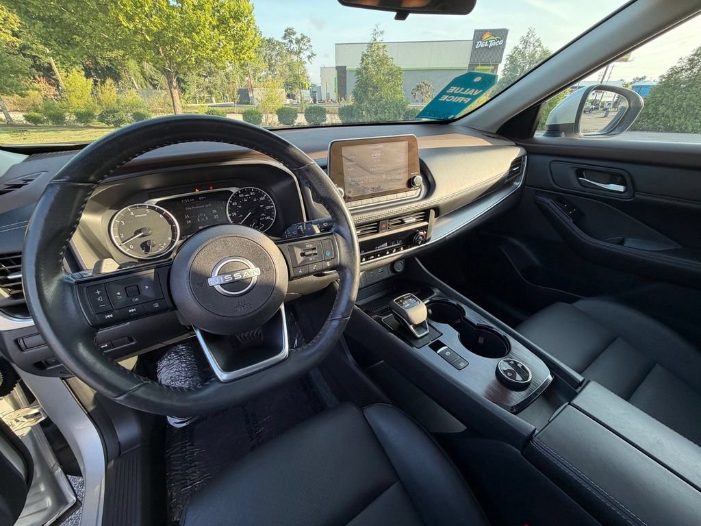 Certified 2023 Nissan Rogue SV w/ SV Premium B Package AWD/4WD image 19
