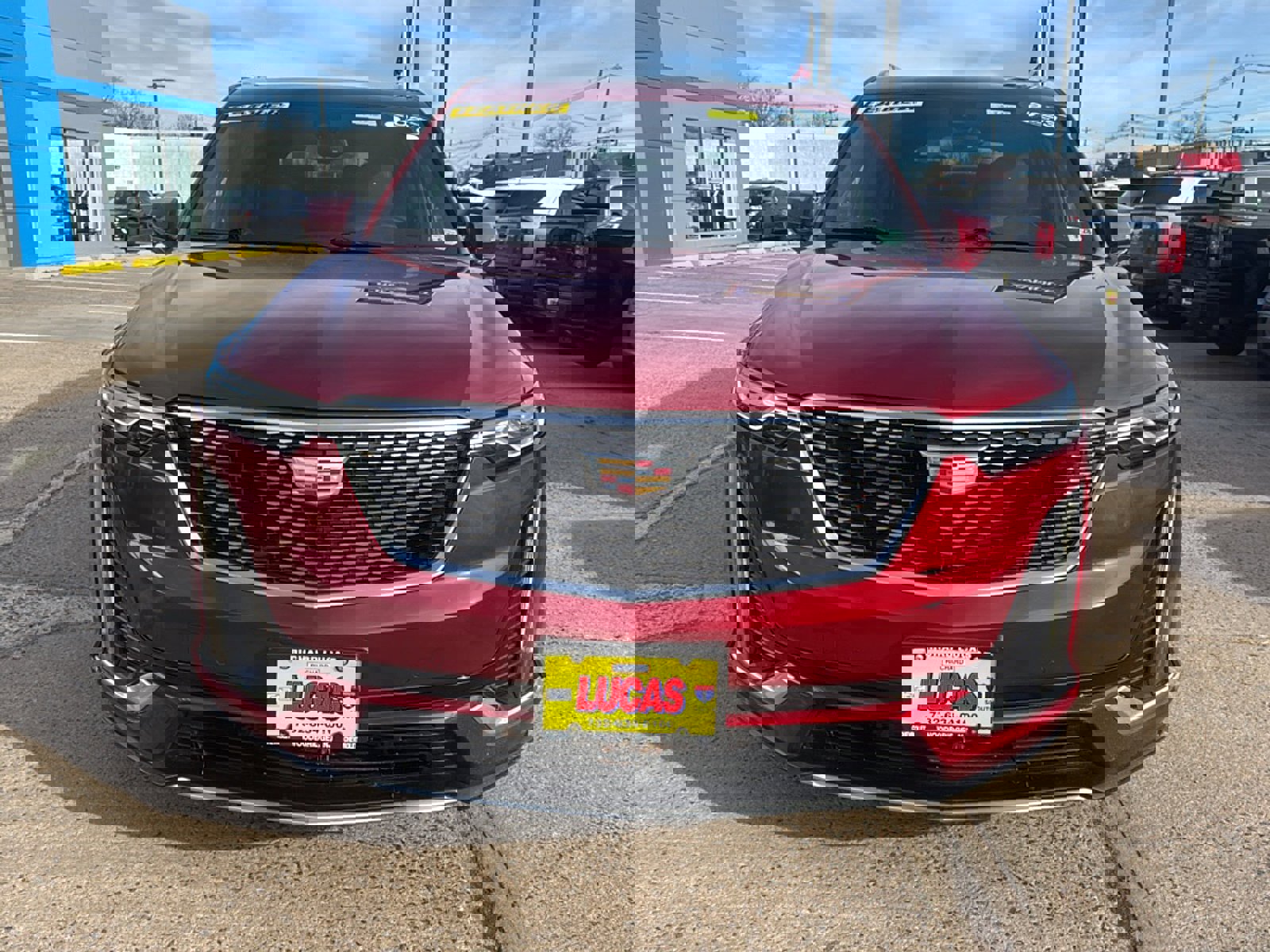 Used 2023 Cadillac XT6 Premium Luxury image 3