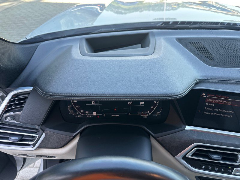 Used 2021 BMW X5 M50i image 50