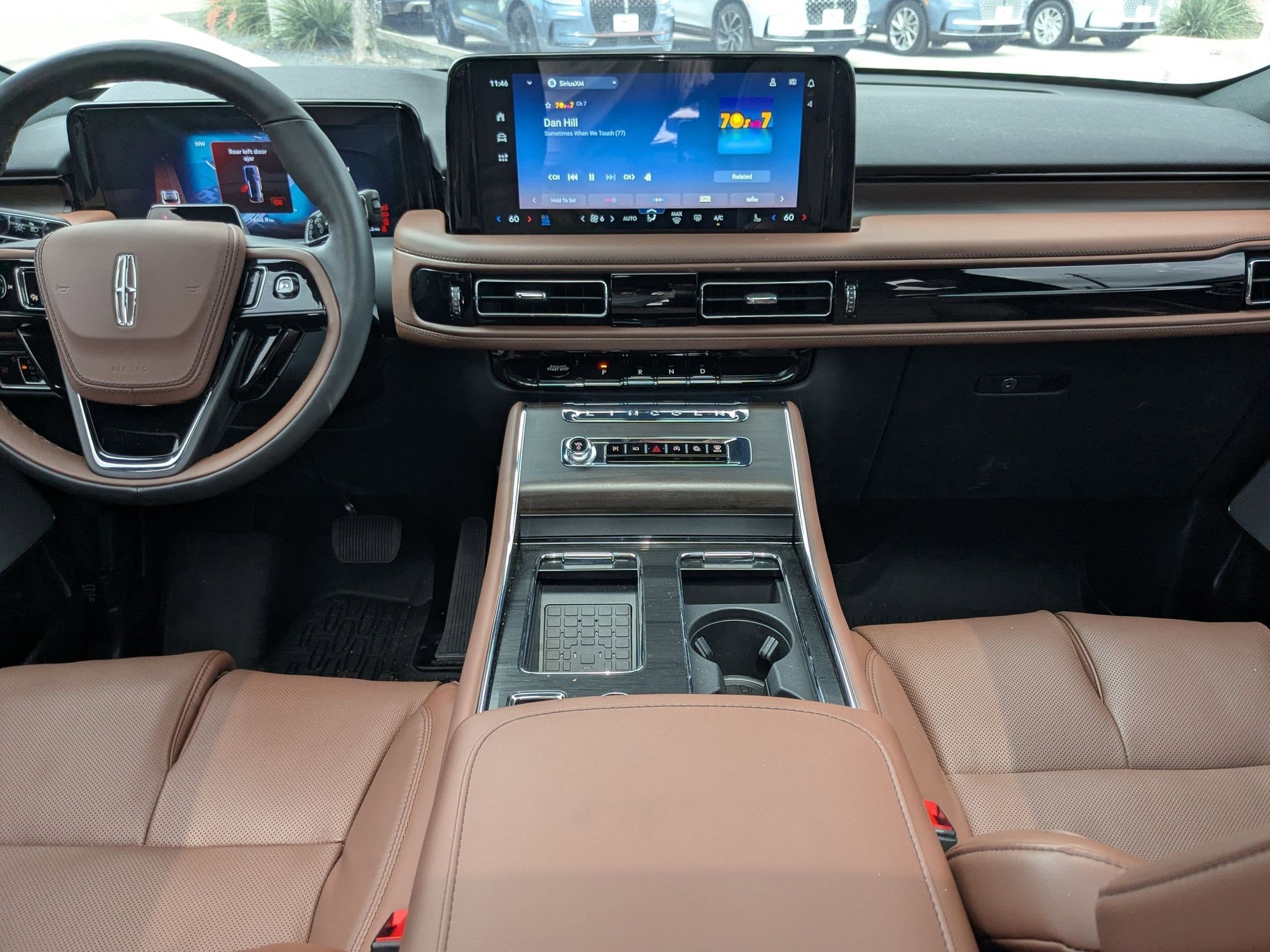 Used 2026 Lincoln Aviator Reserve w/ Luxury Package RWD image 22