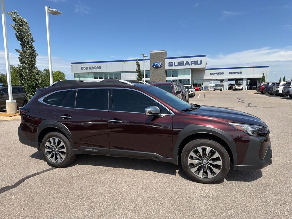 Used 2025 Subaru Outback Touring XT AWD/4WD image 1