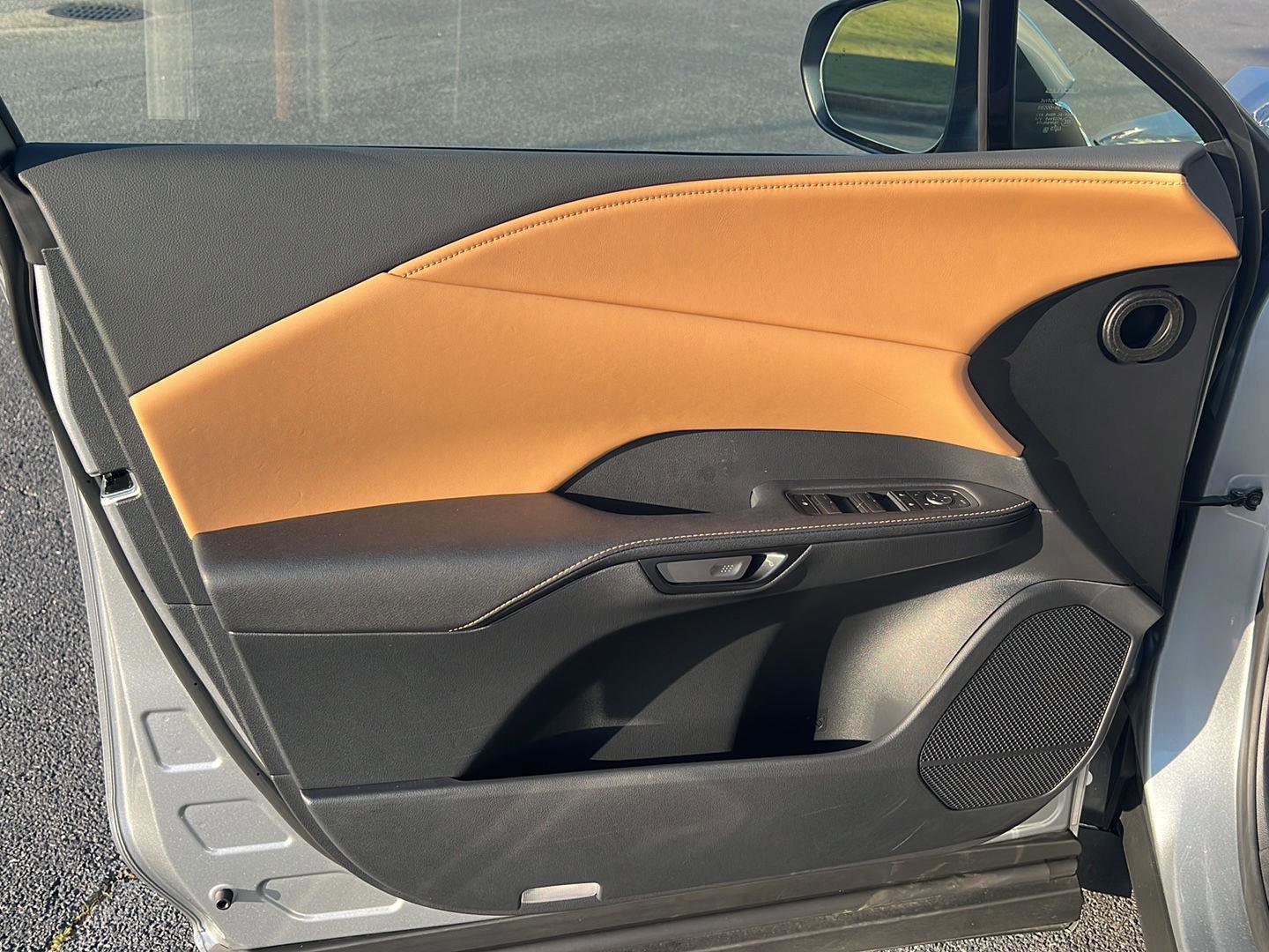 Certified 2025 Lexus RX 350 Premium w/ Accessory Package (Z1) image 16