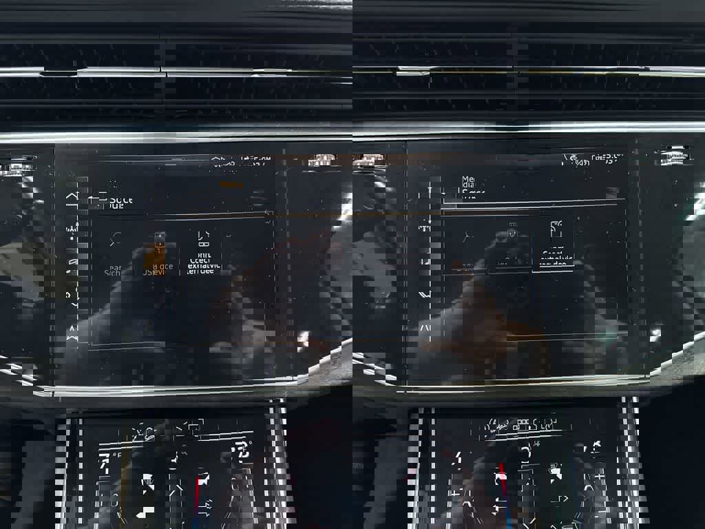 Used 2022 Audi Q7 2.0T Premium w/ Convenience Package image 22