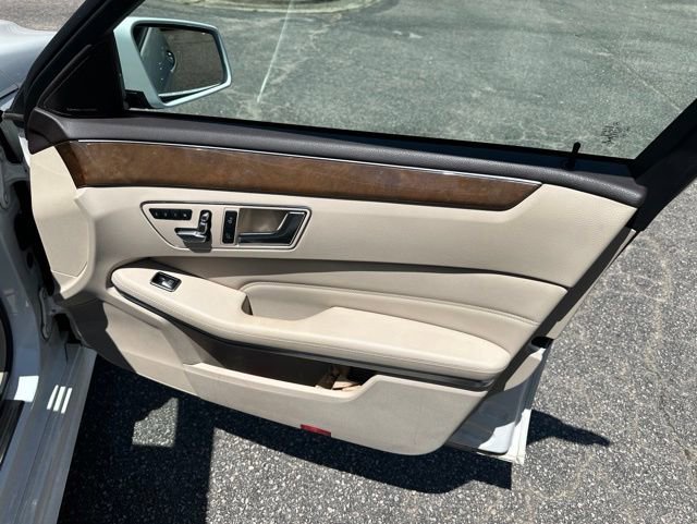 Certified 2016 Mercedes-Benz E 350 4MATIC Wagon image 17