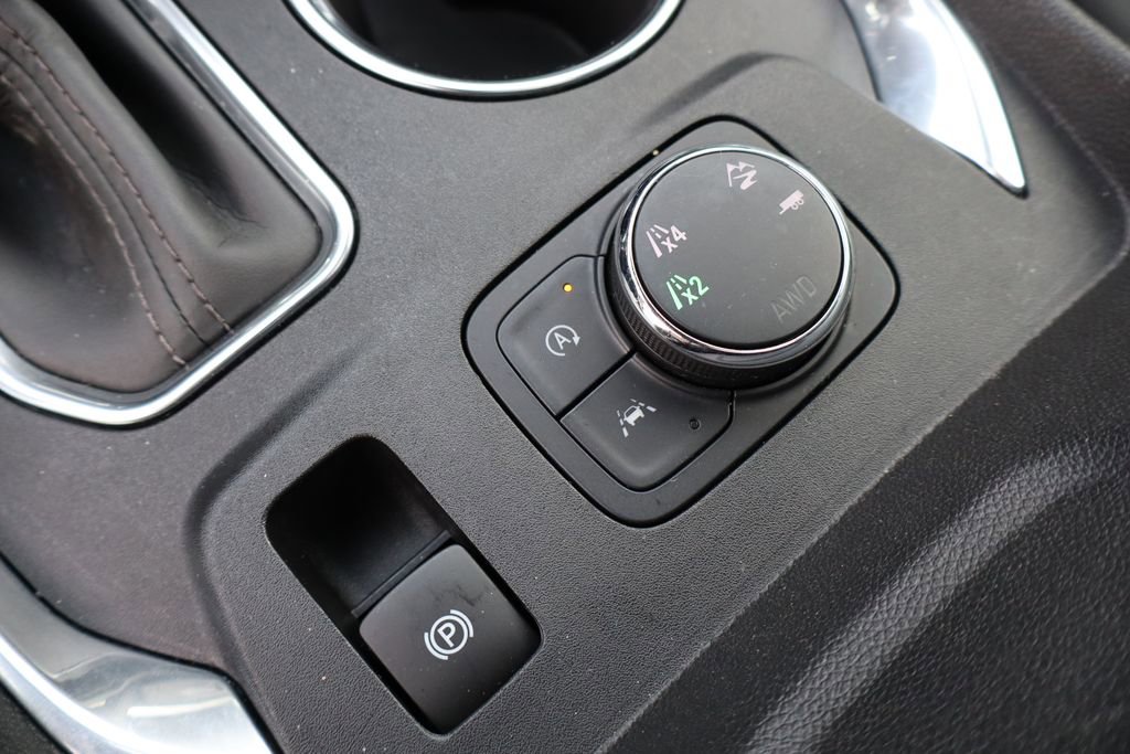 Used 2023 Chevrolet Traverse LT w/ LT Premium Package image 28