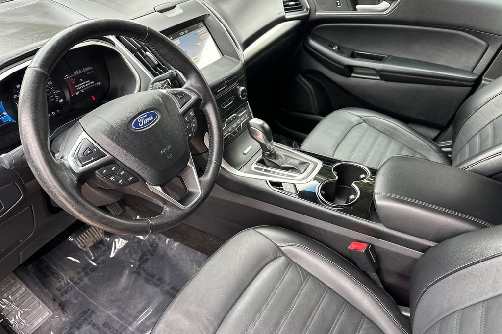 Used 2018 Ford Edge SEL w/ Equipment Group 201A FWD image 9