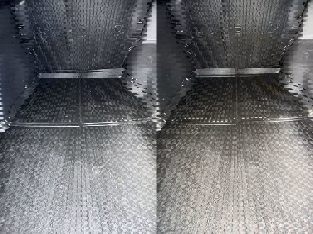 Used 2022 Toyota RAV4 XLE w/ Convenience Package image 25