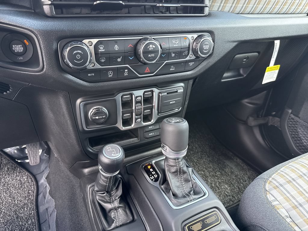 New 2026 Jeep Gladiator Sport AWD/4WD image 27
