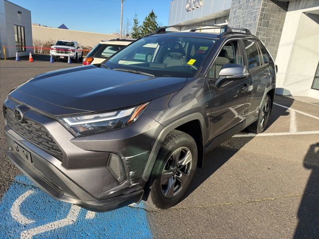 Used 2024 Toyota RAV4 XLE image 3