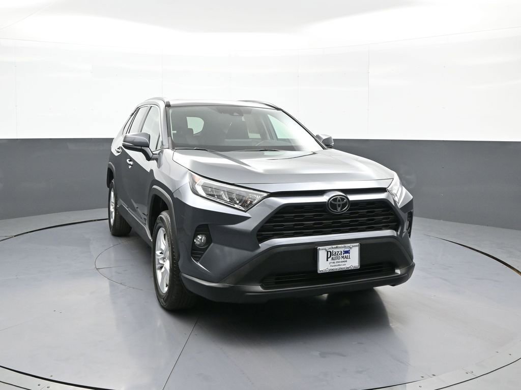 Used 2019 Toyota RAV4 XLE w/ Convenience Package AWD/4WD image 3