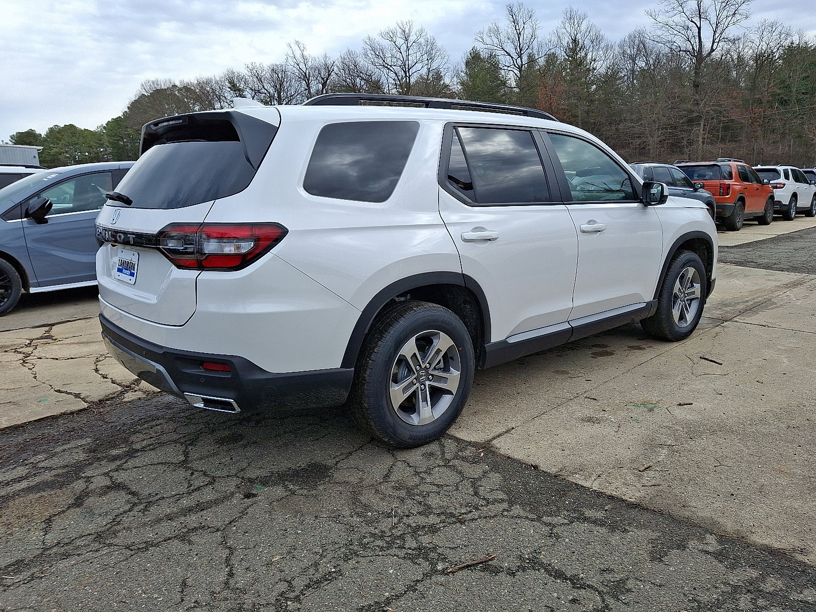 New 2026 Honda Pilot EX-L image 3