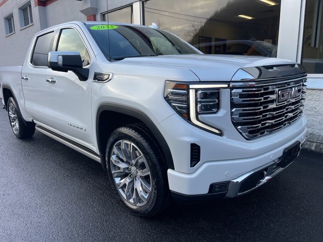 Used 2023 GMC Sierra 1500 Denali w/ Denali Reserve Package image 2