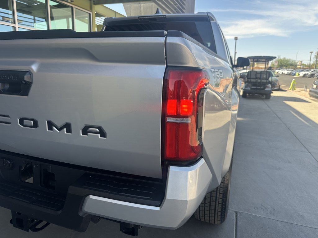 Used 2024 Toyota Tacoma TRD Sport RWD image 12