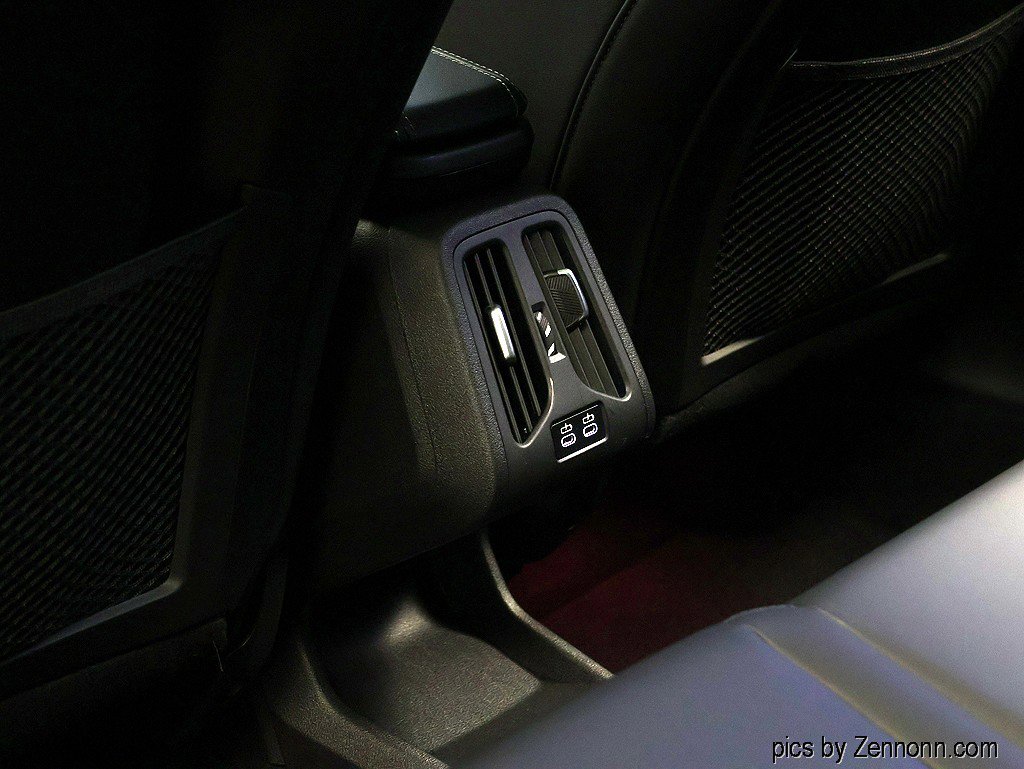 Certified 2024 BMW X1 xDrive28i image 14