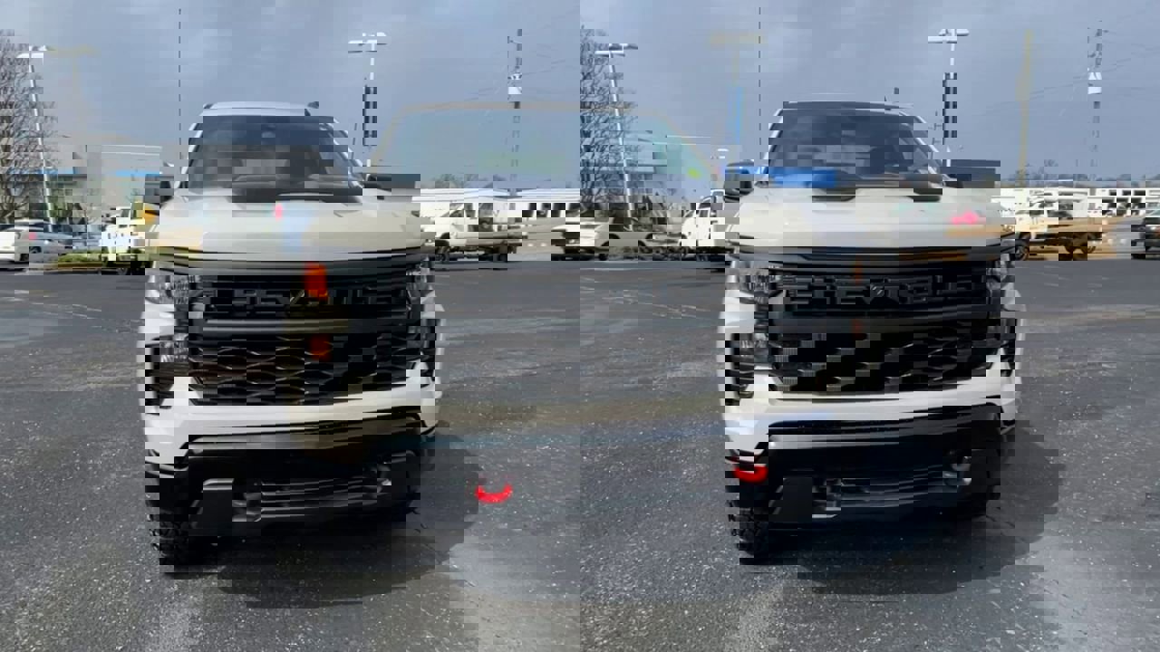 New 2026 Chevrolet Silverado 1500 Custom Trail Boss w/ LPO, Dark Essentials Package image 3