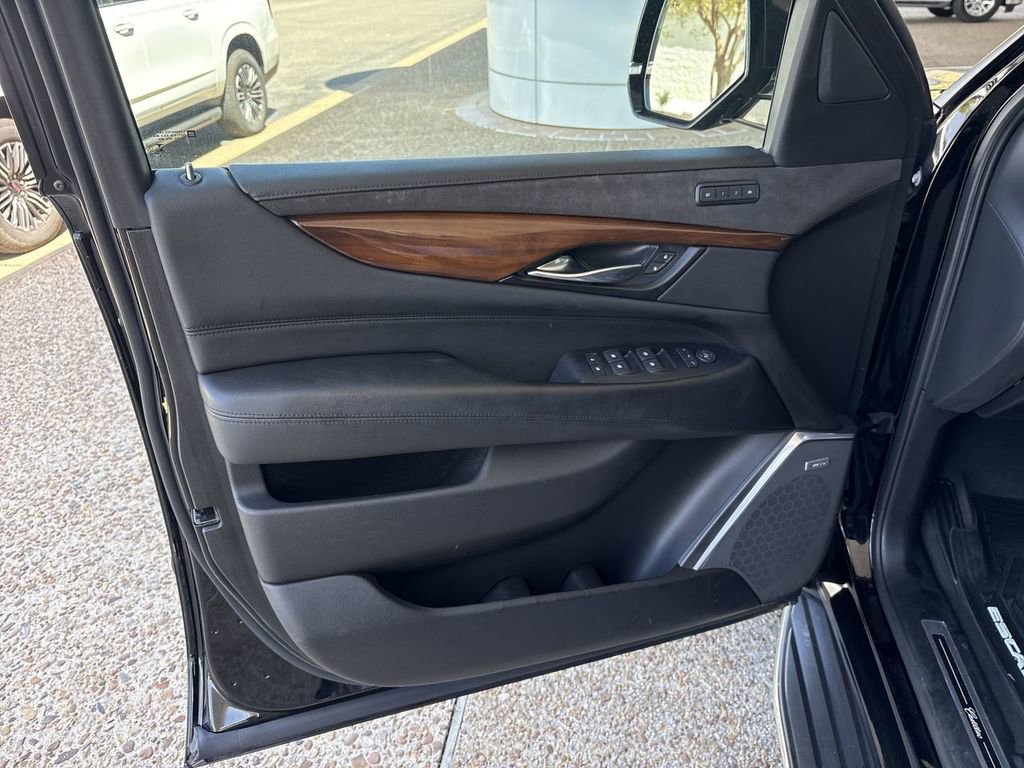 Certified 2020 Cadillac Escalade ESV Premium Luxury w/ Escalade Sport Edition image 23
